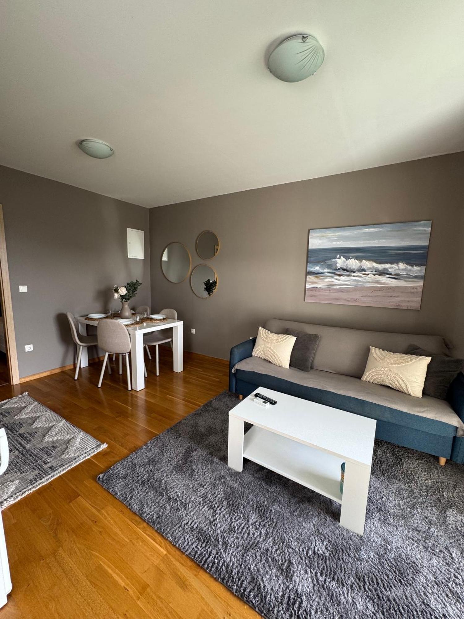 Apartment Tri Sunca Baška Voda Esterno foto