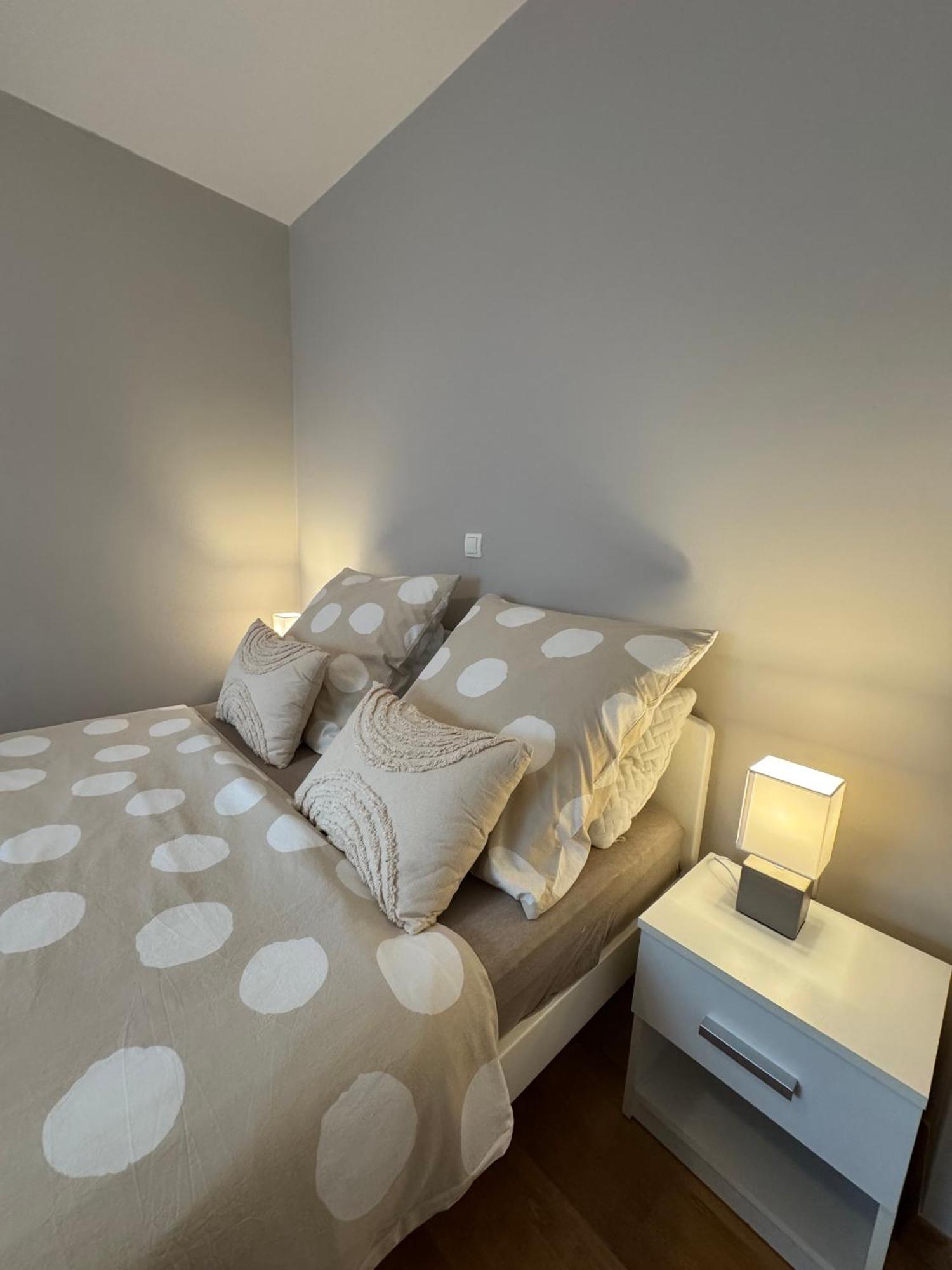 Apartment Tri Sunca Baška Voda Esterno foto