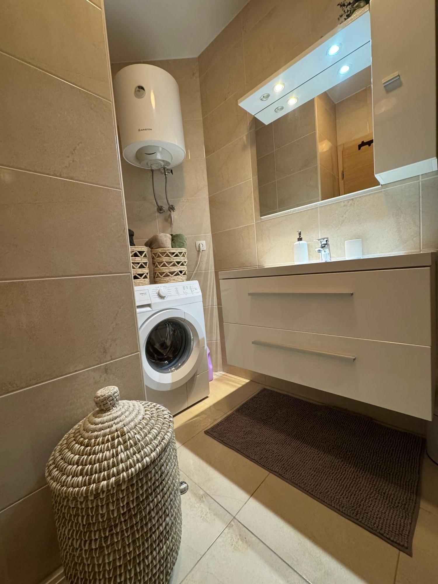 Apartment Tri Sunca Baška Voda Esterno foto