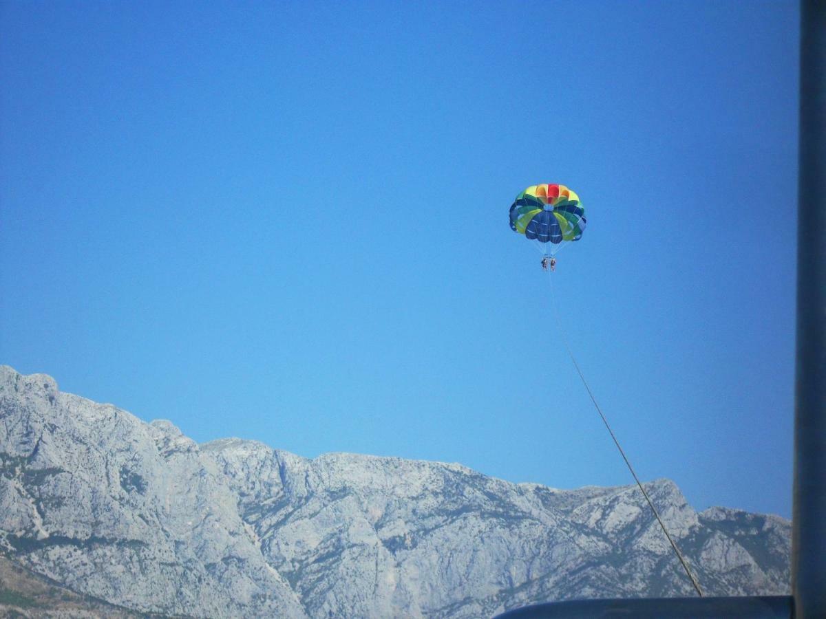 Apartment Tri Sunca Baška Voda Esterno foto